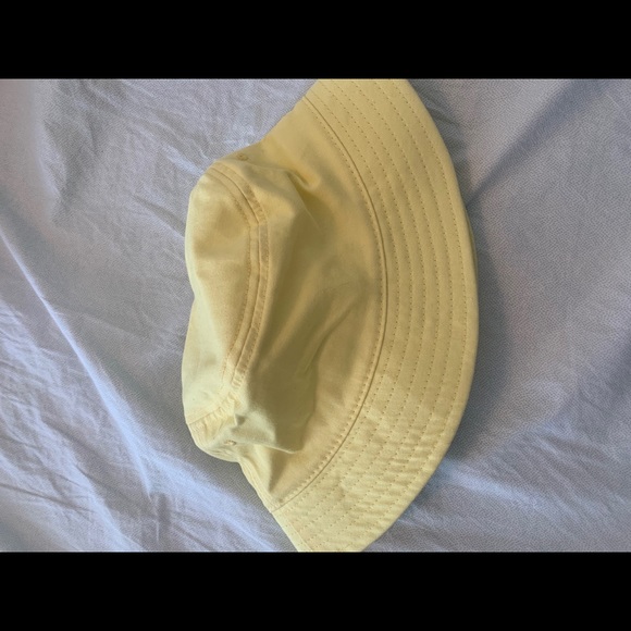 PACSUN light yellow bucket hat - Picture 2 of 5